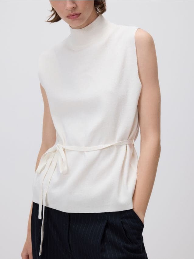 Reserved - Жарсен Топ С Декоративна Връзка