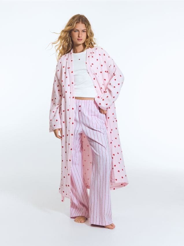 Reserved - Муселинов Халат Със Сърца