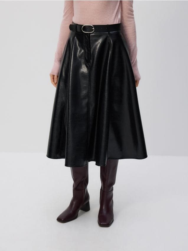 Reserved - Пола От Еко Кожа С Колан